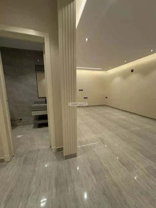 فيلا 200 متر مربع شرقية على شارع 18م طويق، غرب الرياض، الرياض