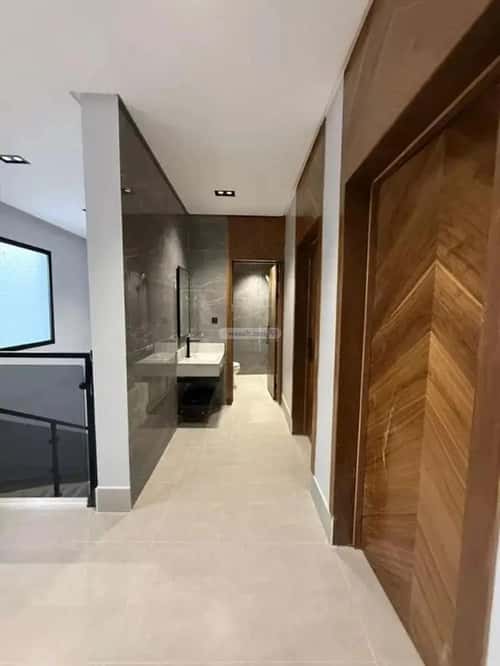 فيلا 306.28 متر مربع شرقية على شارع 20م عكاظ، جنوب الرياض، الرياض