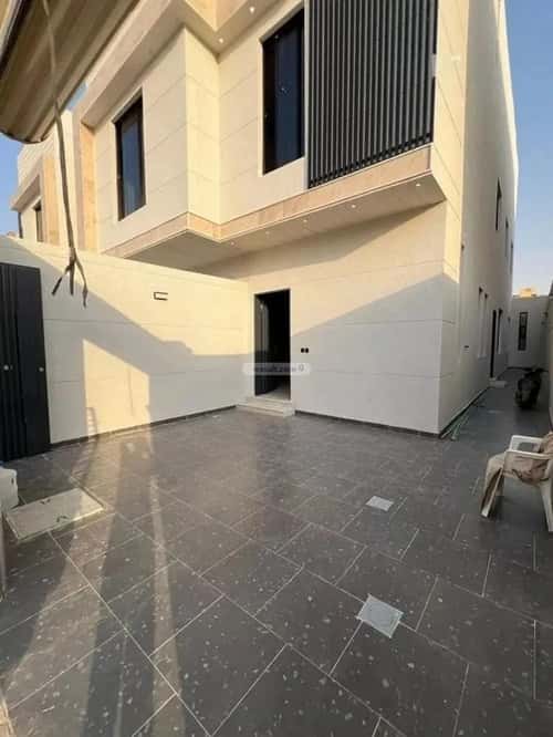 Floor 174.04 SQM with 5 Bedrooms West Al-Oraija, West Riyadh, Riyadh