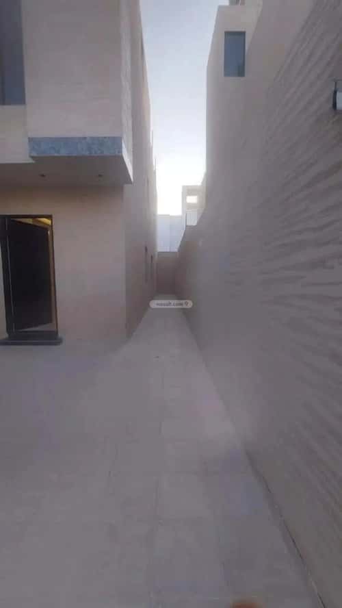 Building 174.15 SQM Facing North Al Bayan, East Riyadh, Riyadh