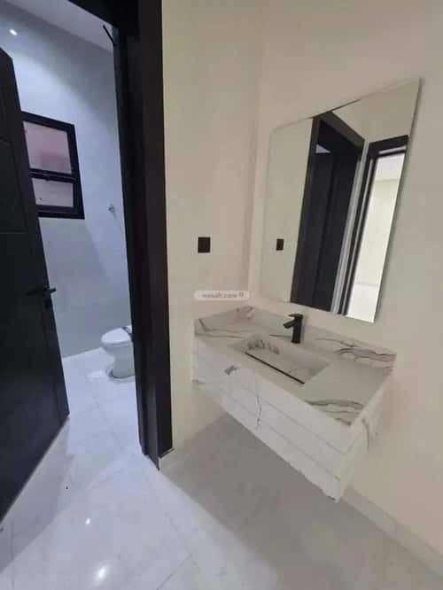 Floor 270 SQM with 5 bedrooms بدر، جنوب الرياض، الرياض