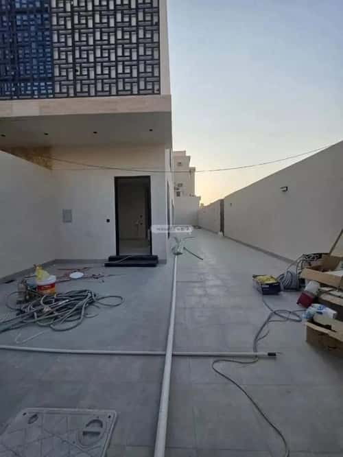 Floor 183.53 SQM with 5 Bedrooms Twaeeq, West Riyadh, Riyadh