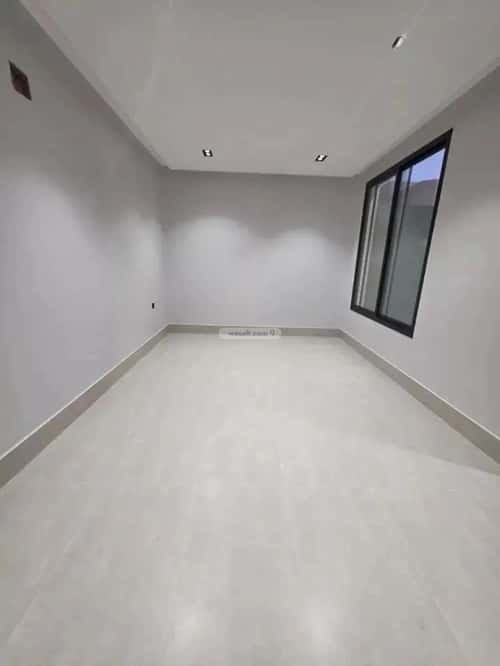 فيلا 8 غرف في العريجاء الغربي