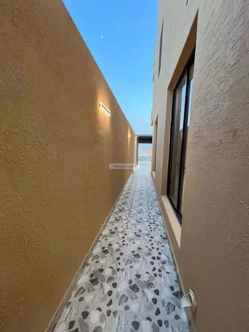 Floor 153.33 SQM with 5 Bedrooms Al-Awaly, West Riyadh, Riyadh