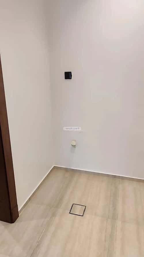 Villa 330 SQM facing North on 20m width street ظهرة لبن، غرب الرياض، الرياض