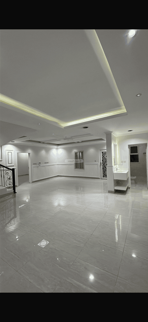 فيلا 254.42 متر مربع غربية على شارع 15م الشعلة، الدمام