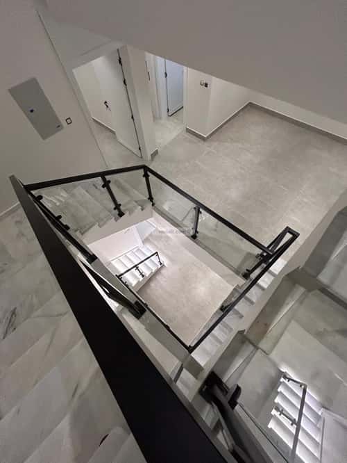 فيلا 394.12 متر مربع غربية على شارع 18م اللؤلؤ، الخبر