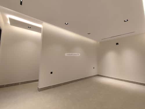 4 bedroom floor in Al Rimal