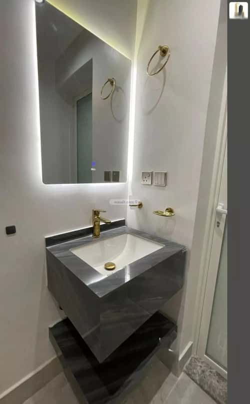 Apartment with 6 Bedrooms Al Jawhrah, Aldammam