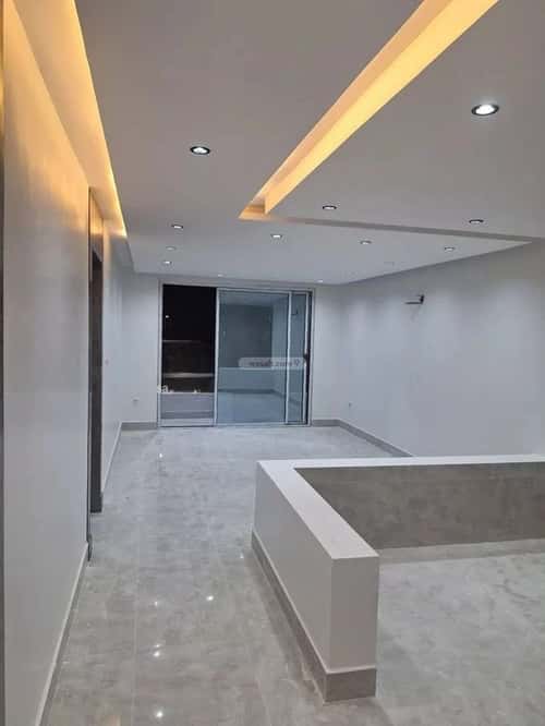 Apartment with 4 Bedrooms Al Jawhrah, Aldammam