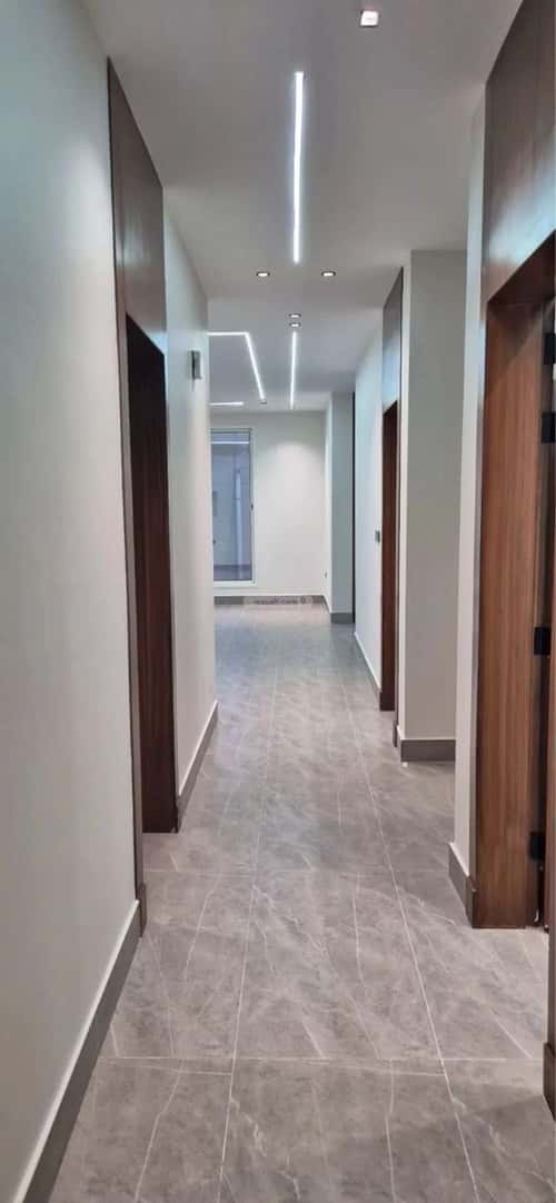 Apartment with 4 Bedrooms King Fahad Dist, Aldammam