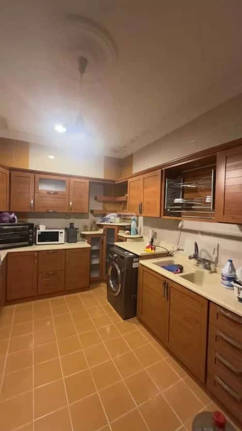 Apartment with 5 bedrooms المروج، أبها