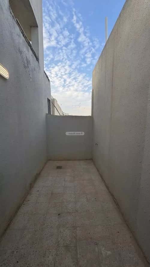 Apartment with 3 Bedrooms Al-Qadisiyah, East Riyadh, Riyadh