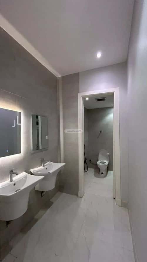 Floor 300 SQM with 5 Bedrooms Al-Muanisiyah, East Riyadh, Riyadh