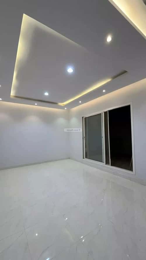 Floor 300 SQM with 5 Bedrooms Al-Muanisiyah, East Riyadh, Riyadh