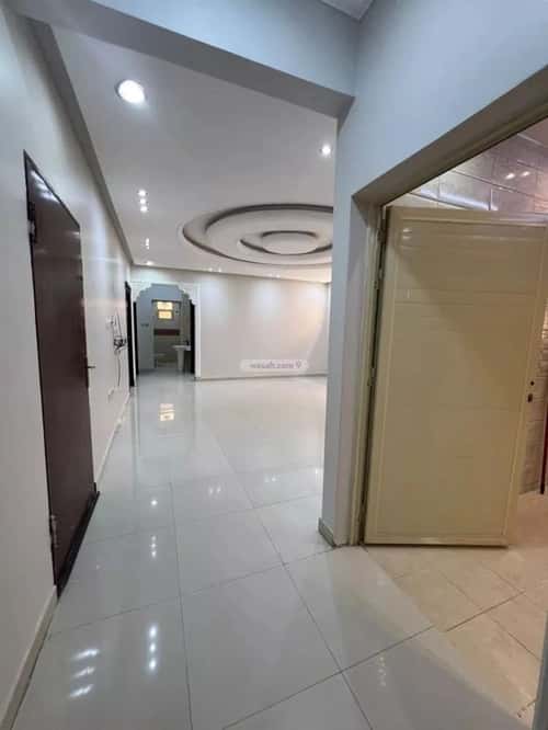Floor 121 SQM with 5 Bedrooms Al-Muanisiyah, East Riyadh, Riyadh