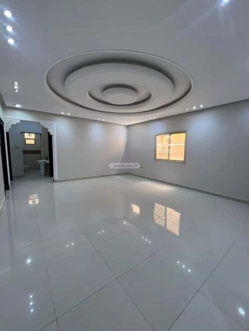 Floor 121 SQM with 5 Bedrooms Al-Muanisiyah, East Riyadh, Riyadh