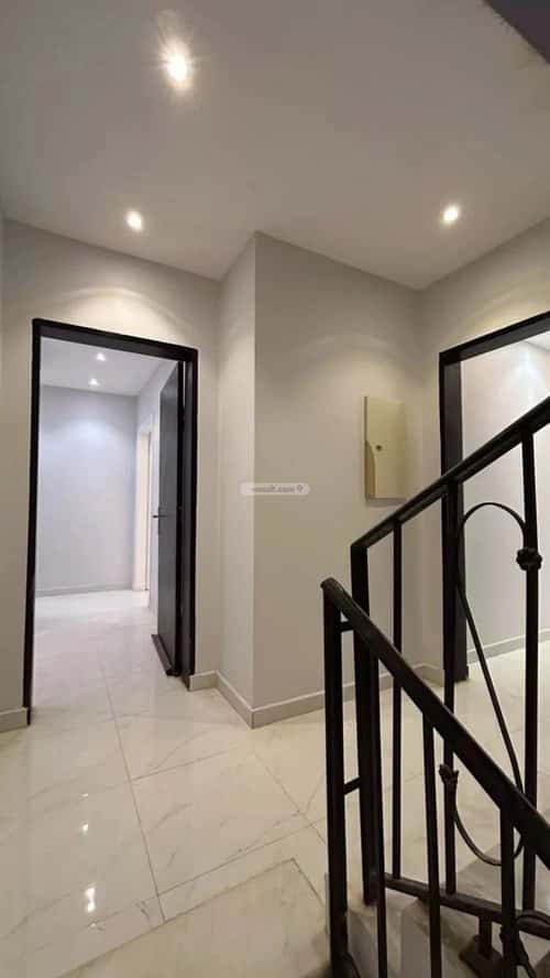 دور 300 متر مربع ب 5 غرف المونسية، شرق الرياض، الرياض