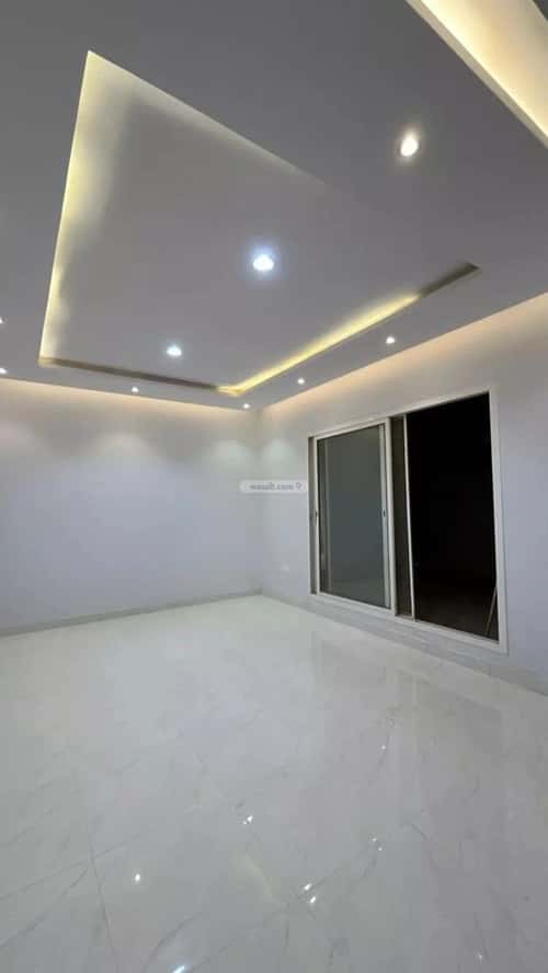 Floor 300 SQM with 5 Bedrooms Al-Muanisiyah, East Riyadh, Riyadh