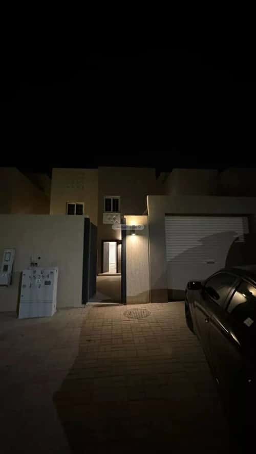 فيلا 250 متر مربع واجهة غربية ب 7 غرف مطار الملك خالد الدولي، شمال الرياض، الرياض