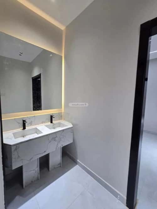 فيلا 200 متر مربع غربية على شارع 15م ظهرة لبن، غرب الرياض، الرياض