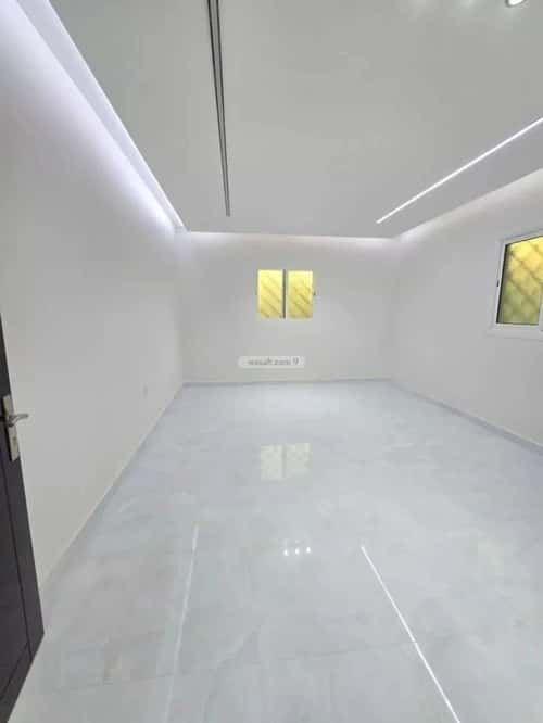 فيلا 200 متر مربع غربية على شارع 15م ظهرة لبن، غرب الرياض، الرياض