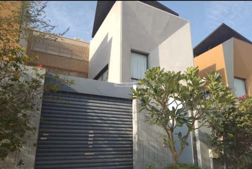 فيلا 280 متر مربع جنوبية على شارع 15م العارض، شمال الرياض، الرياض