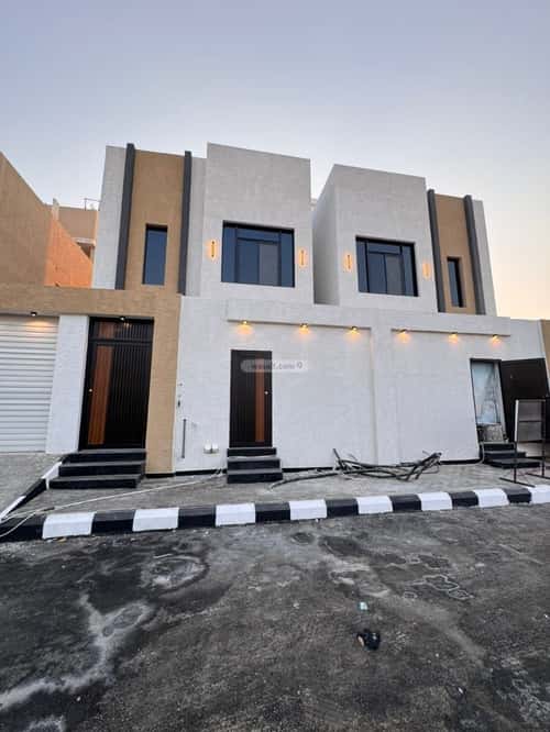 فيلا 230 متر مربع شرقية على شارع 25م الياقوت، شمال جدة، جدة