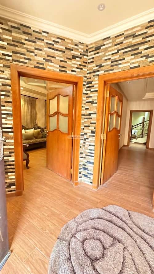 فيلا 300 متر مربع غربية على شارع 15م قرطبة، شرق الرياض، الرياض