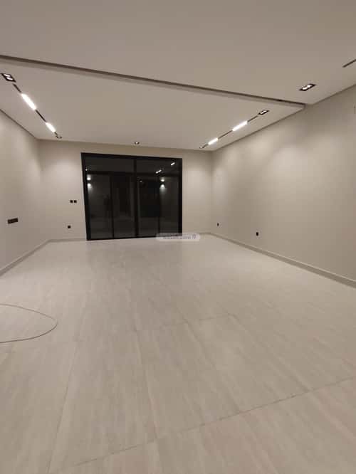 فيلا 312.5 متر مربع شرقية على شارع 18م الرمال، شرق الرياض، الرياض