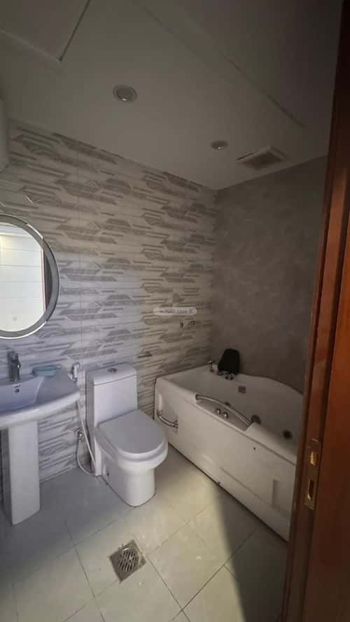 شقة ب 7 غرف الفيصلية، شمال جدة، جدة