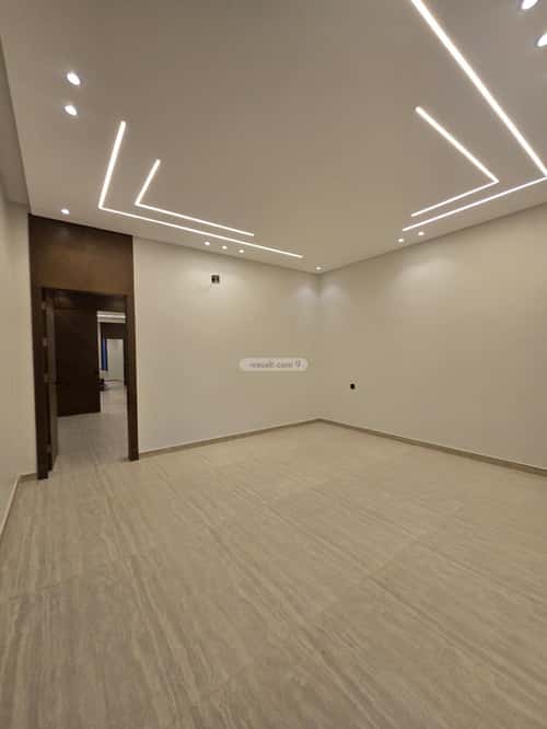 4 bedroom floor in Al Awali