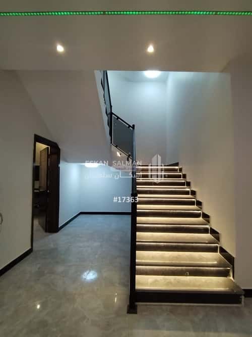 فيلا 240 متر مربع جنوبية على شارع 10م المدينة الصناعية، المدينة المنورة