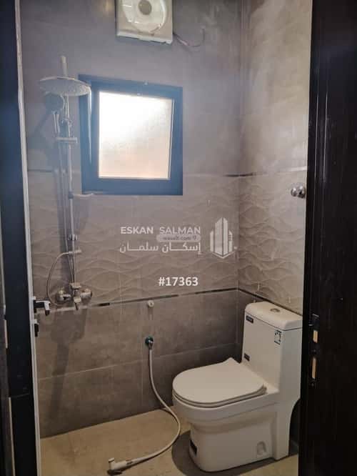 فيلا 240 متر مربع جنوبية على شارع 10م المدينة الصناعية، المدينة المنورة