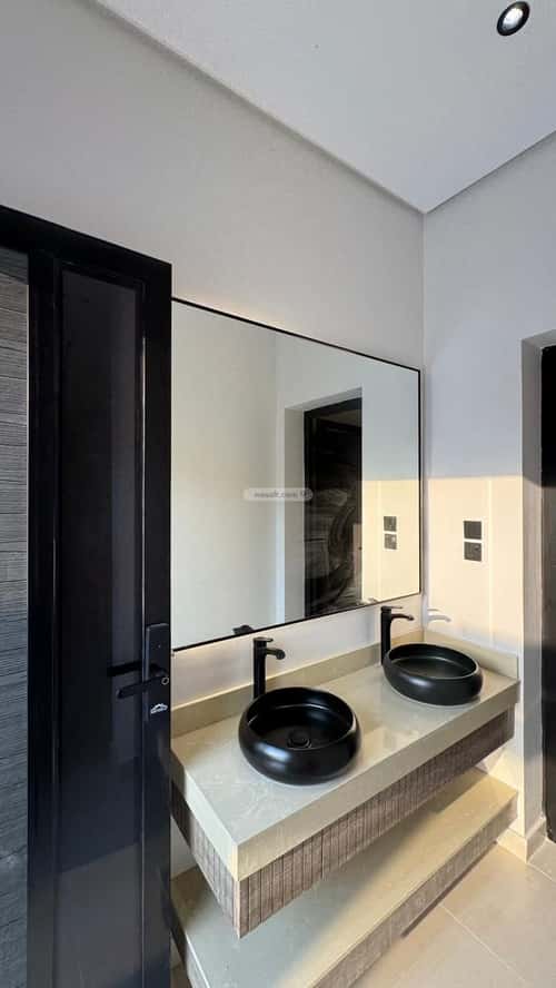 Apartment with 5 Bedrooms King Fahad Dist, Aldammam