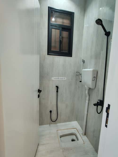 شقة ب 8 غرف الورود، خميس مشيط