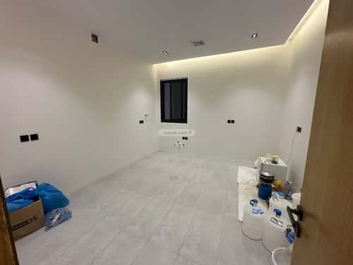 5 bedroom villa in Al Janadriyah