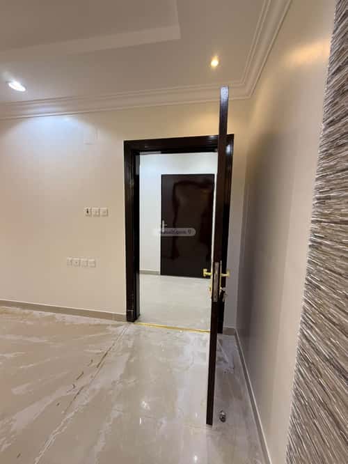 Floor 325 SQM with 6 Bedrooms Al-Hazm, West Riyadh, Riyadh