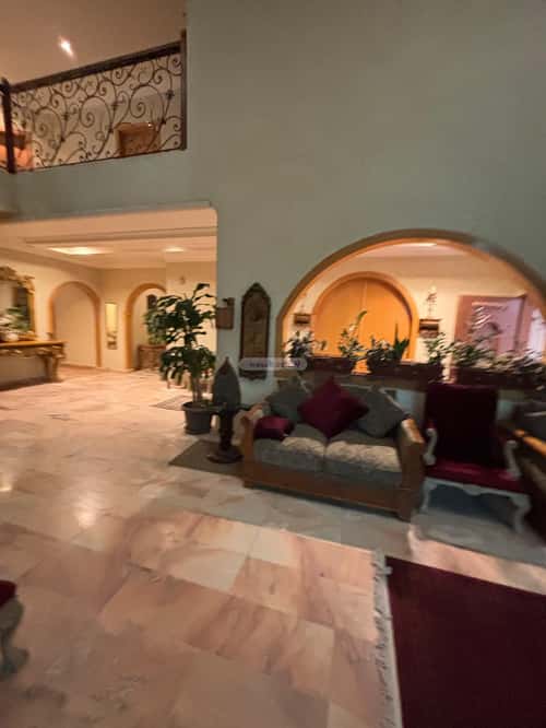 فيلا 780 متر مربع جنوبية على شارع 15م الوادي، شمال الرياض، الرياض