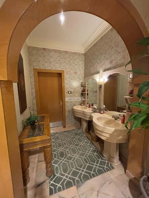 فيلا 780 متر مربع جنوبية على شارع 15م الوادي، شمال الرياض، الرياض