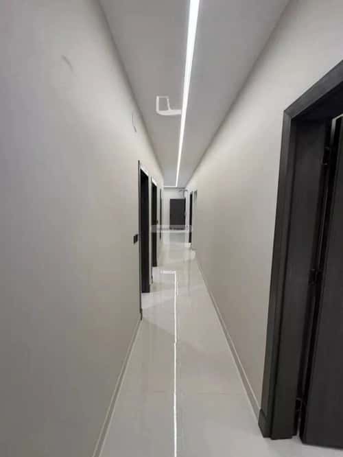 Apartment with 5 Bedrooms Al-Iskan, Samith