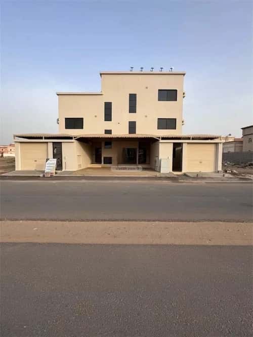 Apartment with 5 bedrooms الإسكان، صامطة
