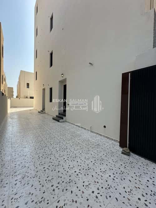 Floor 303.24 SQM with 6 Bedrooms Al Safa, Jazan
