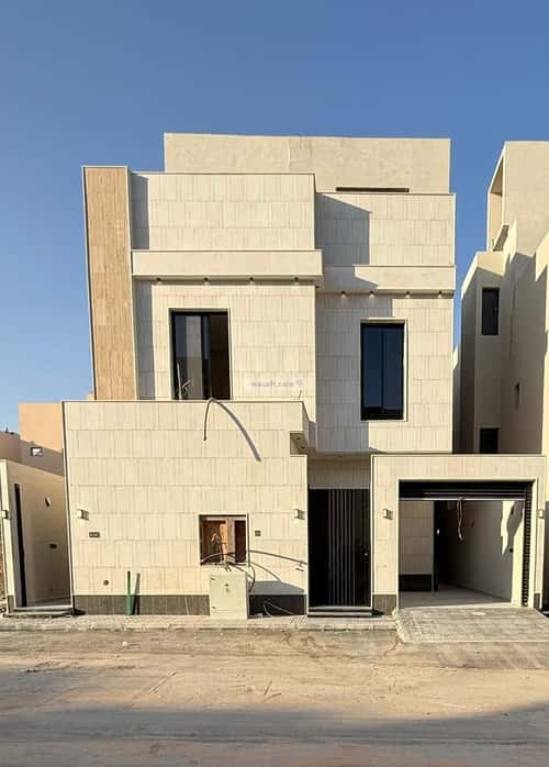 5 bedroom floor in Al Rimal