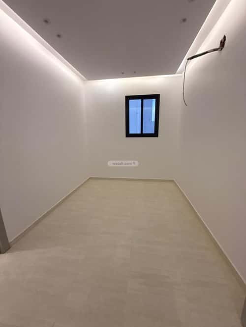 Floor with 5 Bedrooms Al Bayan, East Riyadh, Riyadh