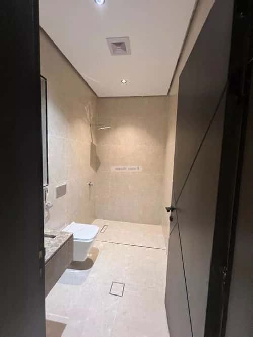 Apartment with 5 Bedrooms King Fahad Dist, Aldammam