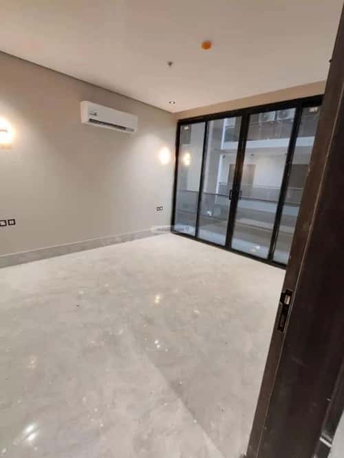 Apartment with 5 Bedrooms King Fahad Dist, Aldammam