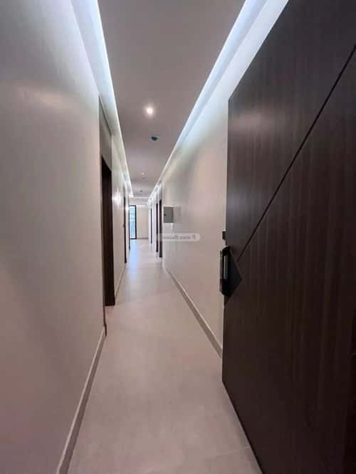 Apartment with 5 Bedrooms Al Shooalah, Aldammam