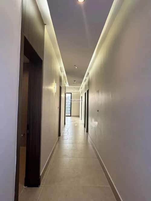 Apartment with 5 Bedrooms Al Shooalah, Aldammam