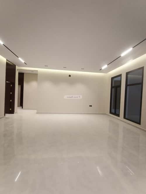 5 bedroom floor in Al Rimal